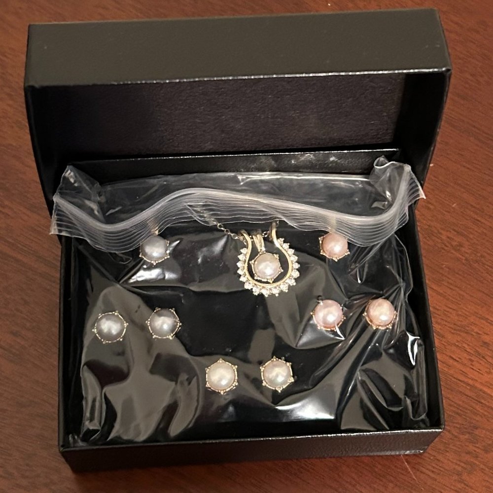 Jewelry Gift Box - Never Used Still in Box